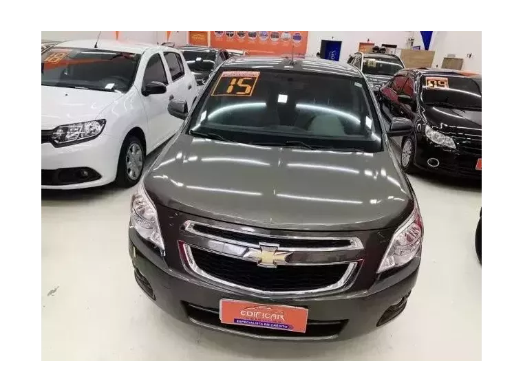 Chevrolet Cobalt Cinza 1