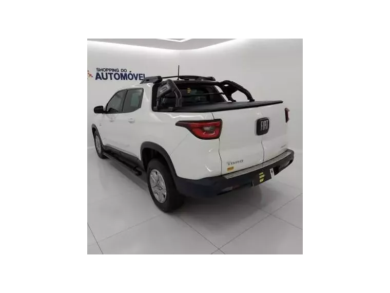 Fiat Toro Branco 3