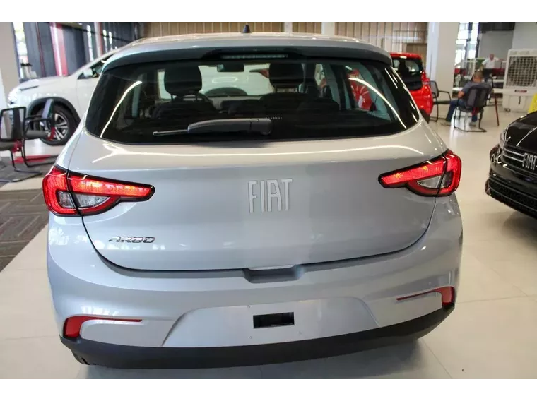 Fiat Argo Prata 11