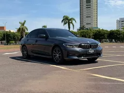 BMW 320i