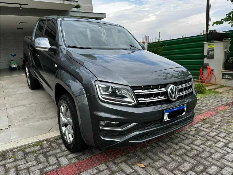 Volkswagen Amarok Cinza 2