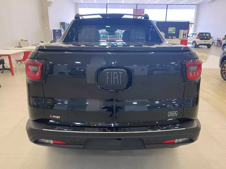 Fiat Toro Preto 6