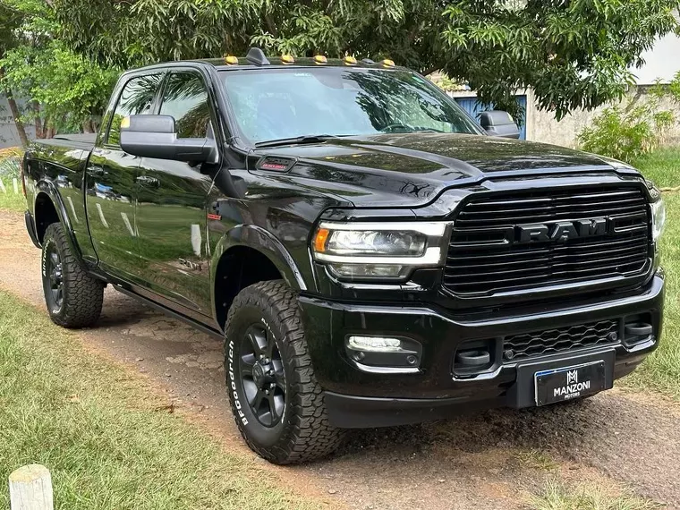 RAM 2500 Preto 1