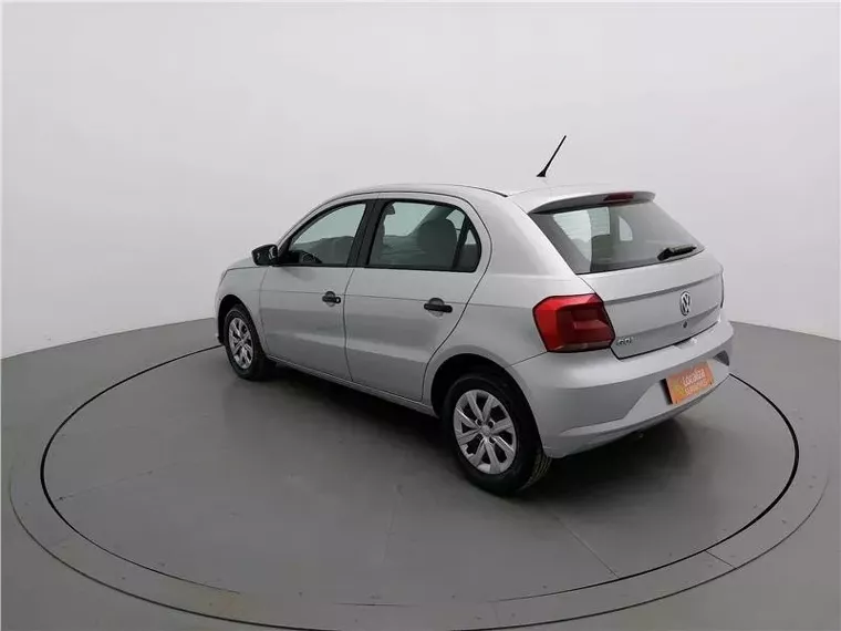 Volkswagen Gol Prata 12