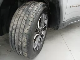 Jeep Commander