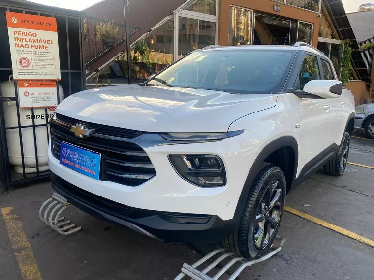 Chevrolet Montana Branco 19