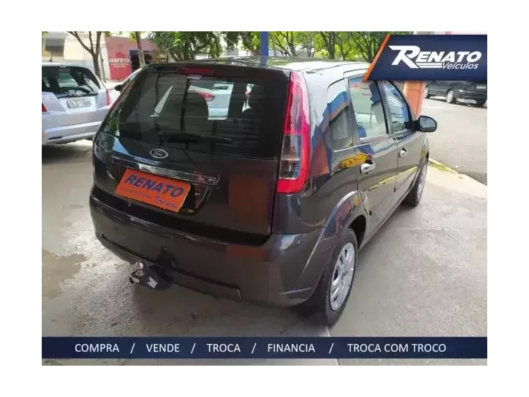 Ford Fiesta Cinza 3