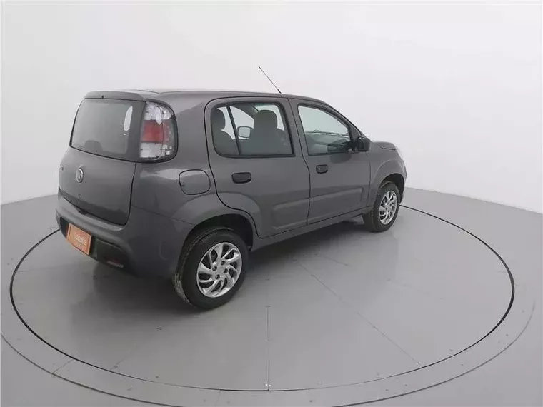 Fiat Uno Prata 13