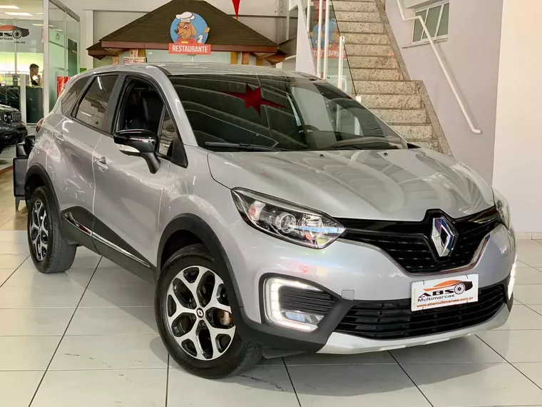 Renault Captur Prata 17