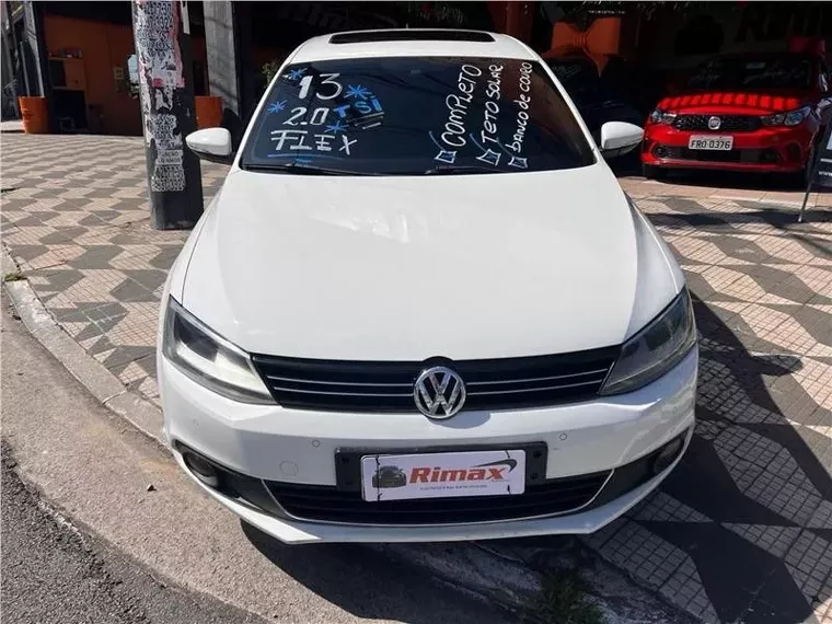 Volkswagen Jetta Branco 4