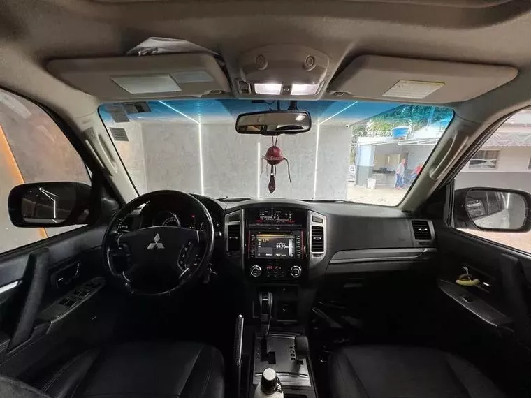 Mitsubishi Pajero Full Branco 8