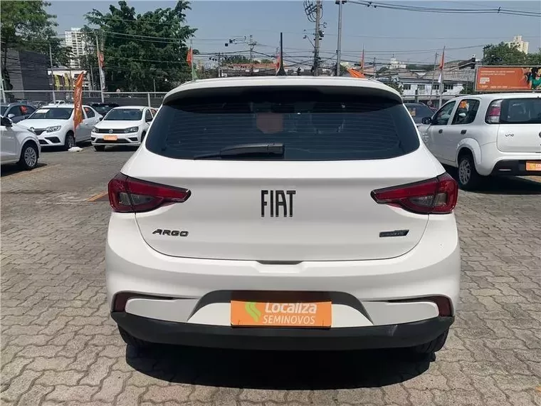 Fiat Argo Branco 12