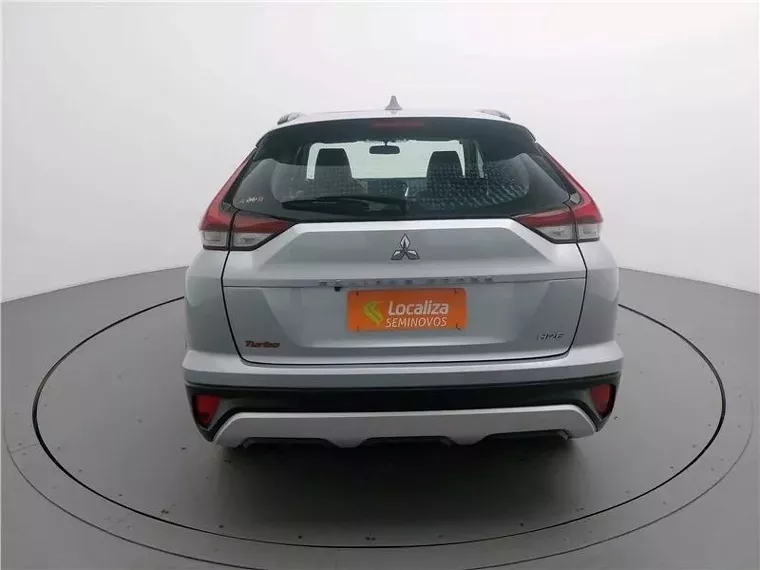 Mitsubishi Eclipse Cross Prata 8