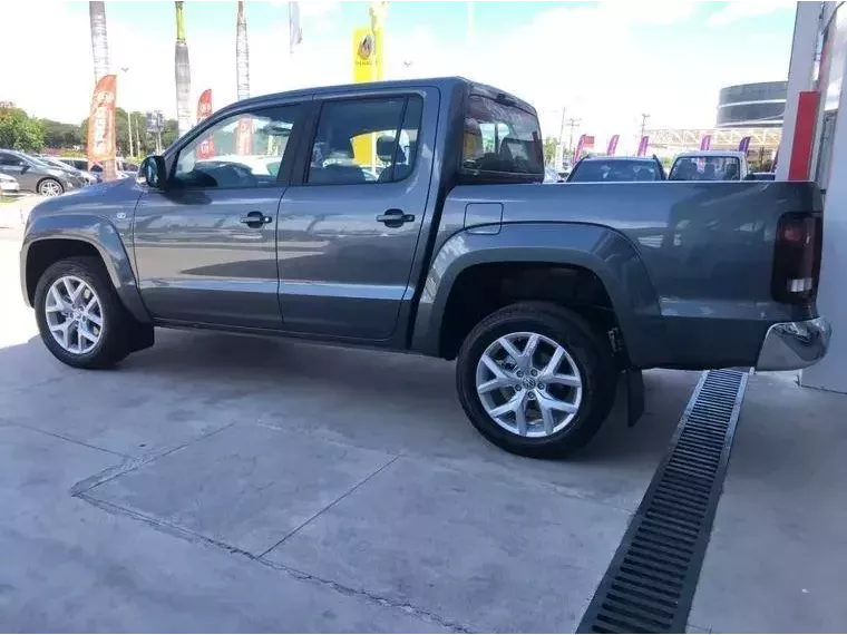 Volkswagen Amarok Prata 13