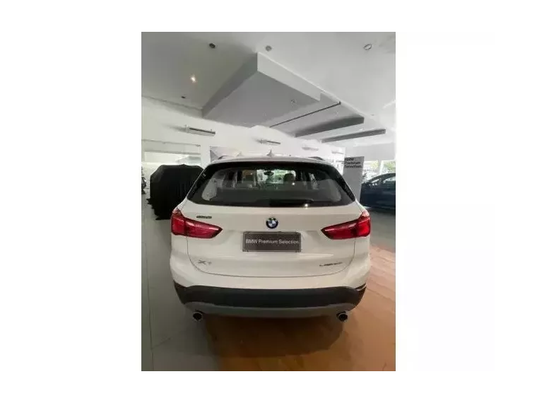 BMW X1 Branco 1