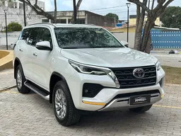 Toyota Hilux SW4