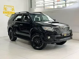 Toyota Hilux SW4