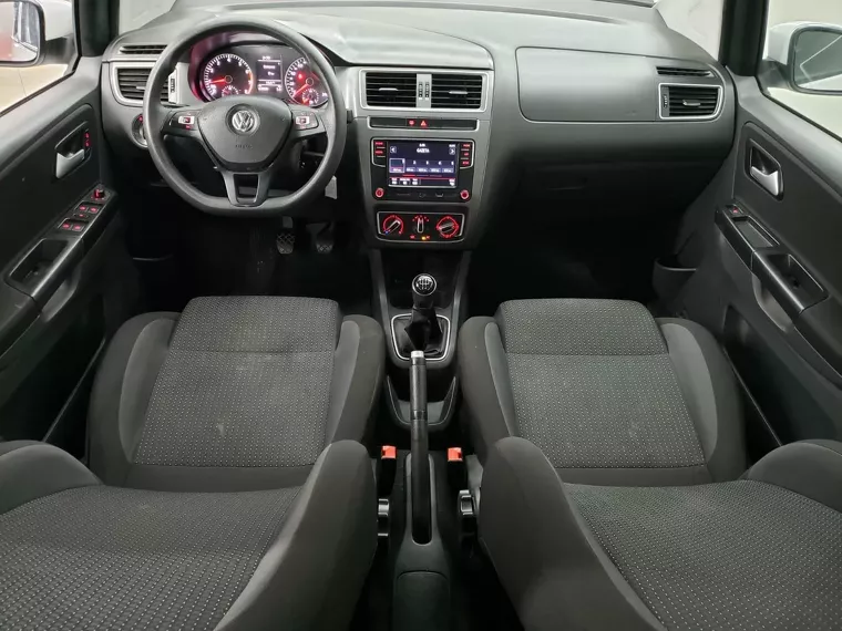 Volkswagen Fox Branco 8