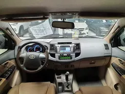 Toyota Hilux SW4