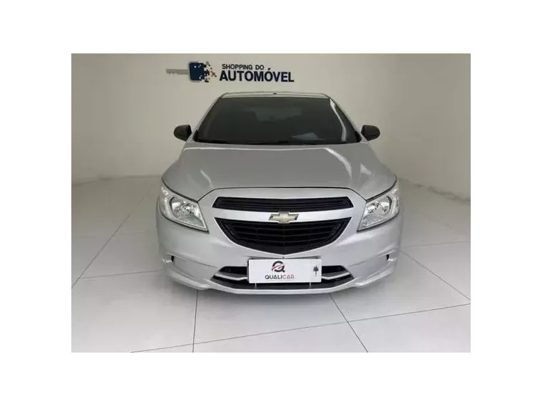 Chevrolet Onix Prata 8