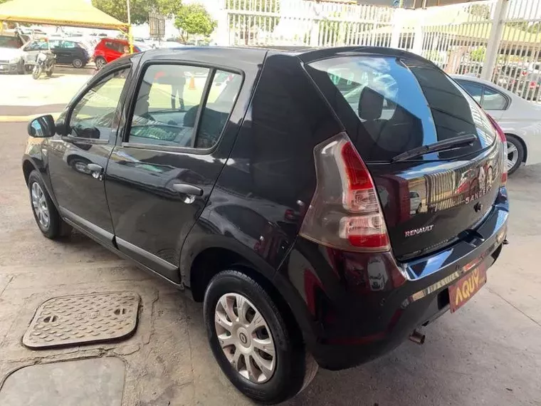 Renault Sandero Preto 15