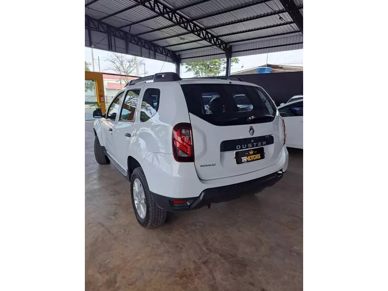 Renault Duster Branco 4