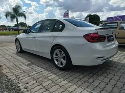 BMW 320i