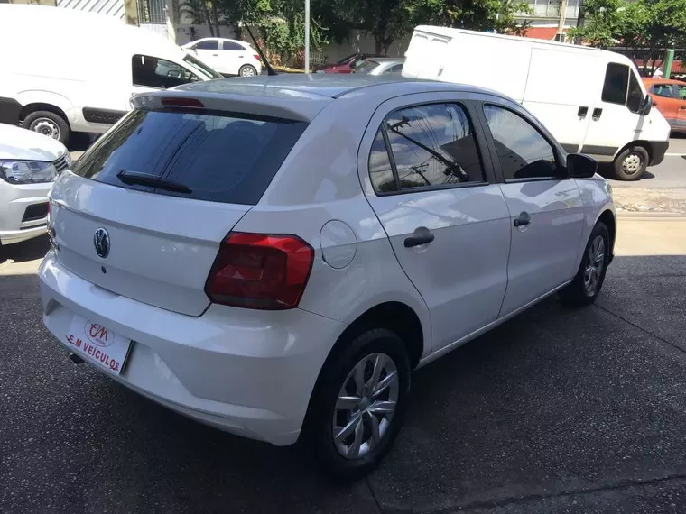 Volkswagen Gol Branco 8