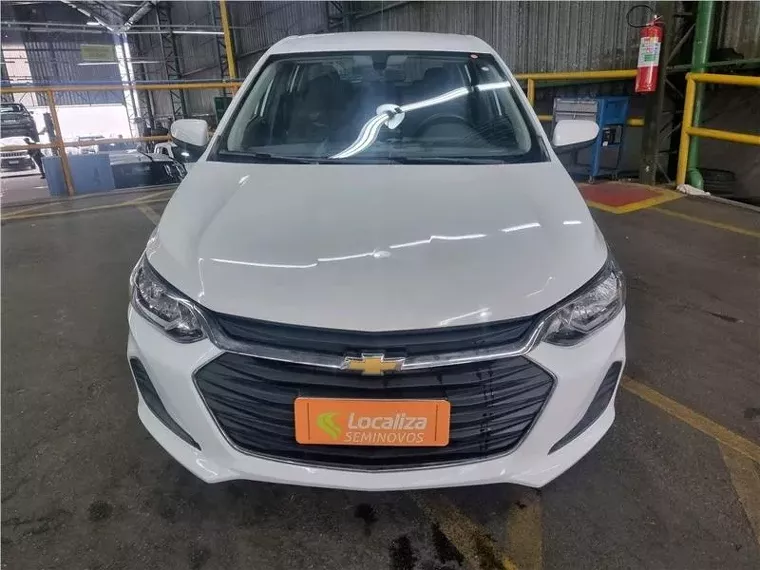 Chevrolet Onix Branco 6