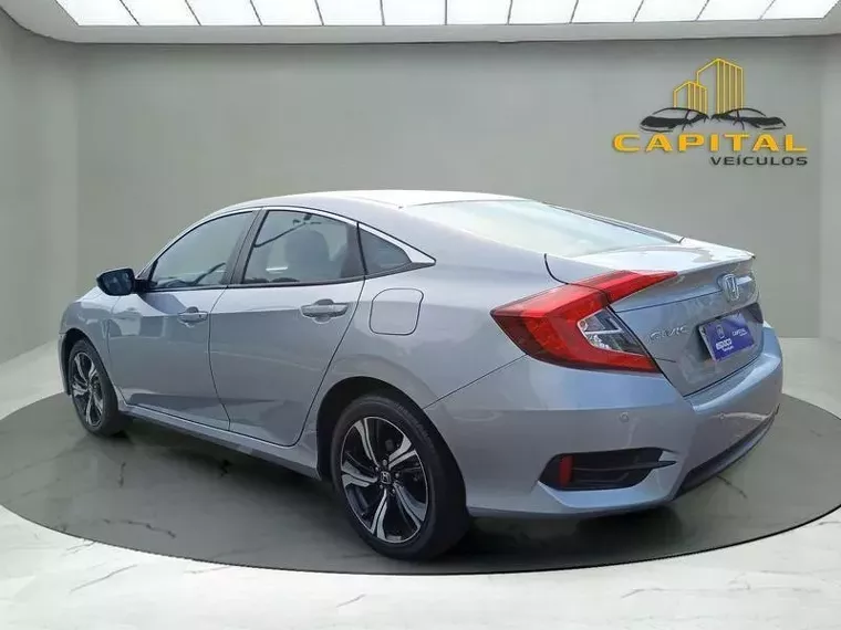 Honda Civic Prata 12