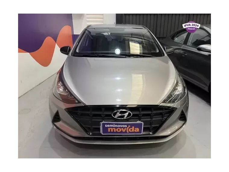 Hyundai HB20 Prata 6