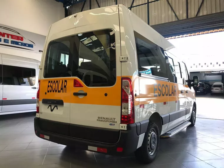 Renault Master Branco 45