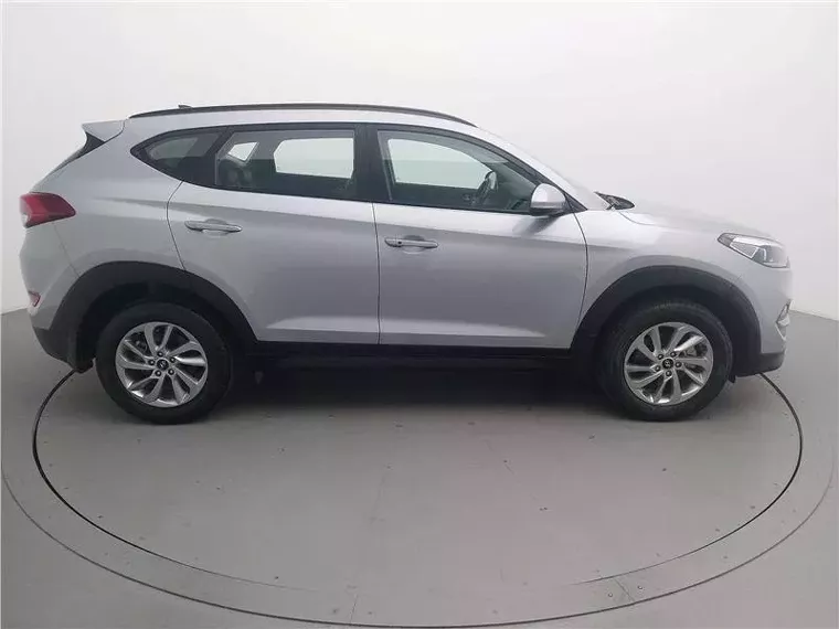 Hyundai Tucson Prata 3