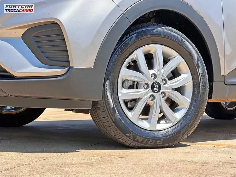 Hyundai Creta Prata 5