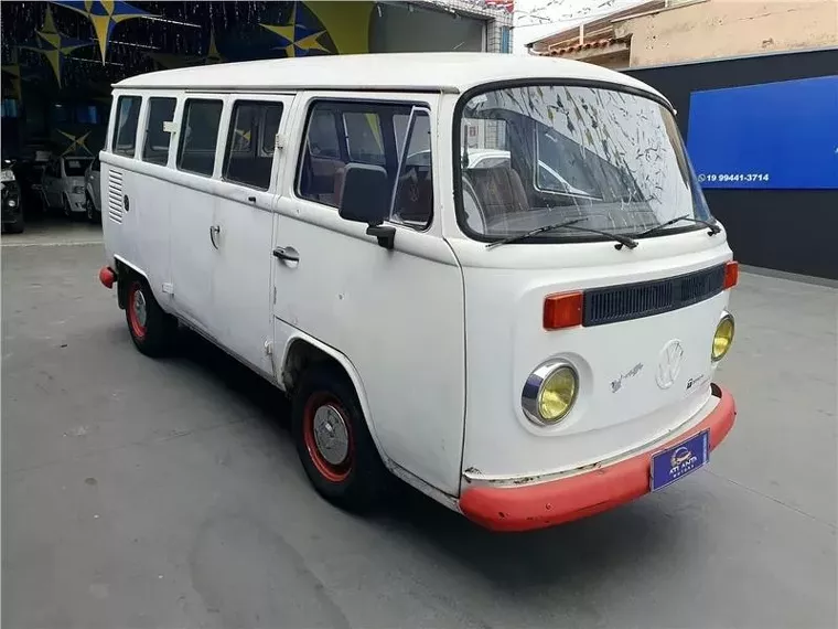 Volkswagen Kombi Branco 8