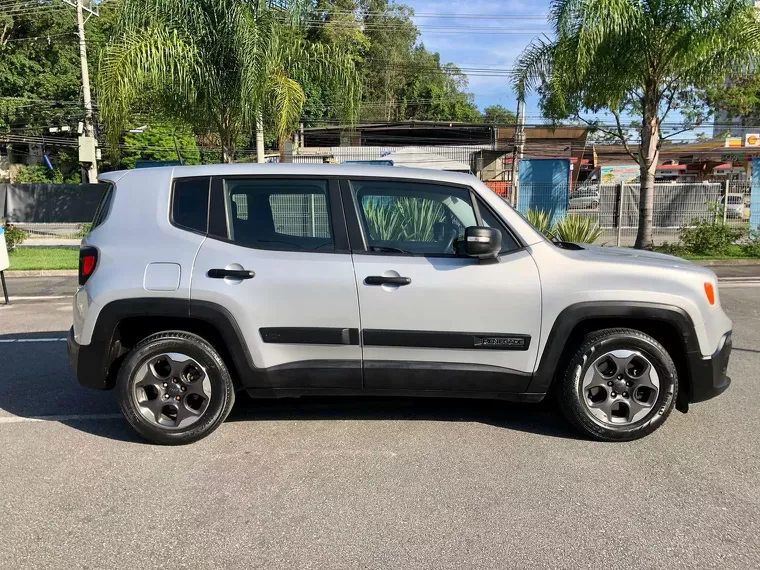 Jeep Renegade Prata 10