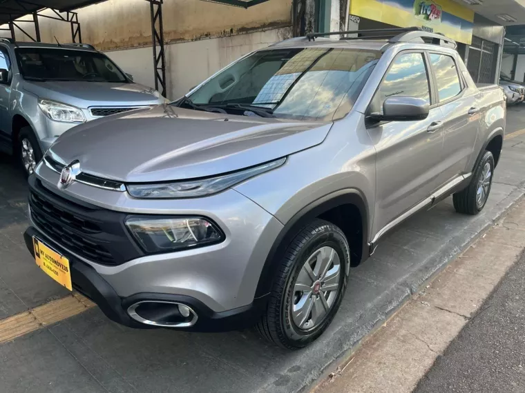 Fiat Toro Prata 11