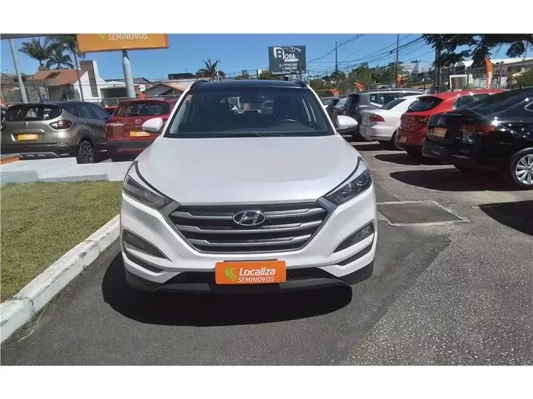 Hyundai Tucson Branco 4