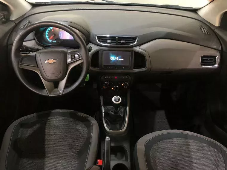 Chevrolet Prisma Prata 4