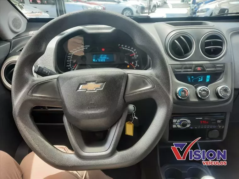 Chevrolet Montana Prata 3