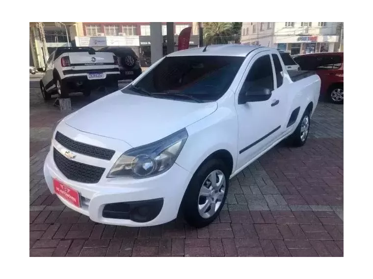 Chevrolet Montana Branco 1