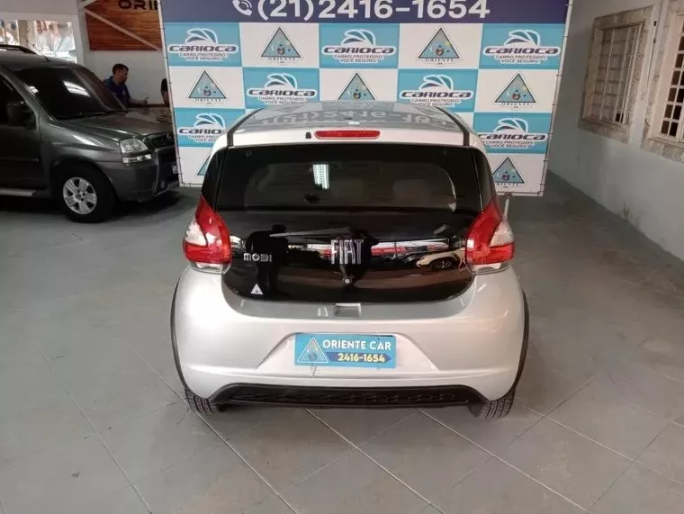 Fiat Mobi Prata 8