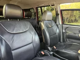 Mitsubishi Pajero TR4