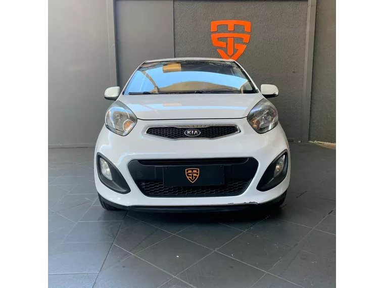 KIA Picanto Branco 2