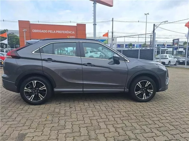 Mitsubishi Eclipse Cross Cinza 6