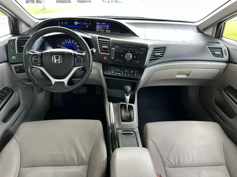 Honda Civic Cinza 8