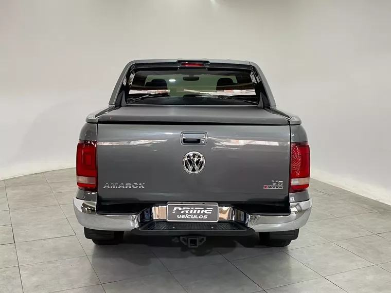 Volkswagen Amarok Cinza 2