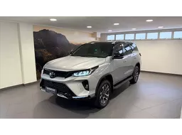 Toyota Hilux SW4