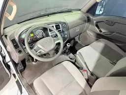 Hyundai HR
