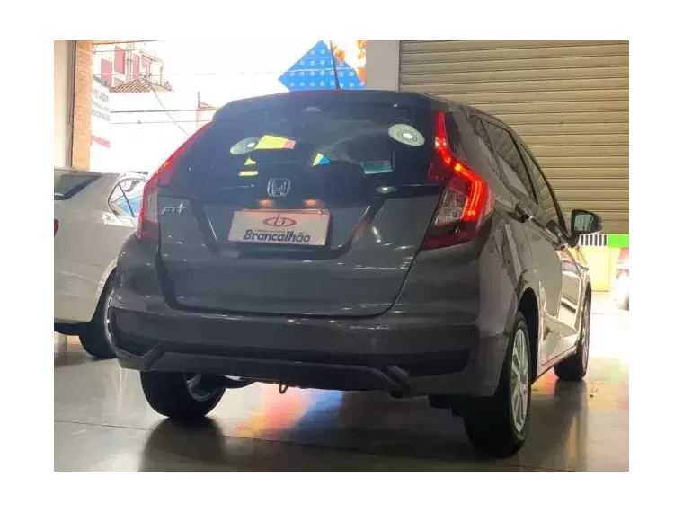 Honda FIT Cinza 1